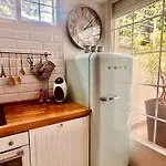 Daire Loft De Estilo Industrial Con Jardin Y Garaje Privados