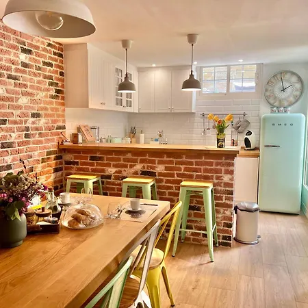 Loft De Estilo Industrial Con Jardin Y Garaje Privados Apartament