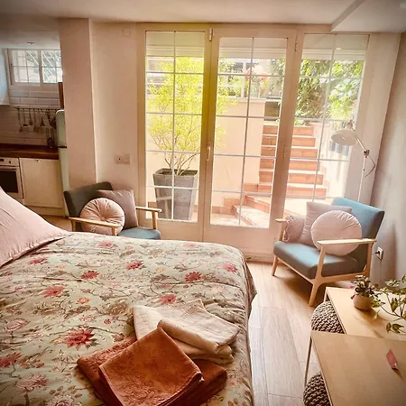 Loft De Estilo Industrial Con Jardin Y Garaje Privados Appartement Valladolid