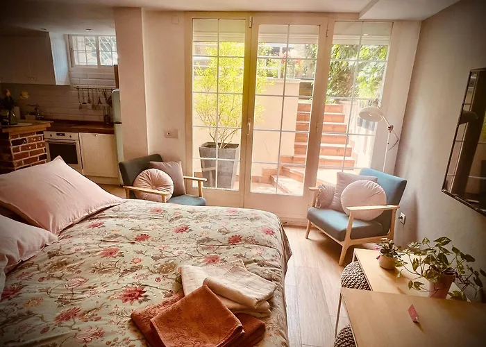 Loft De Estilo Industrial Con Jardin Y Garaje Privados Appartement Valladolid