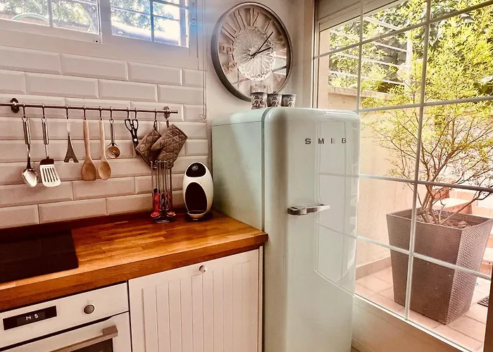 Appartement Loft De Estilo Industrial Con Jardin Y Garaje Privados